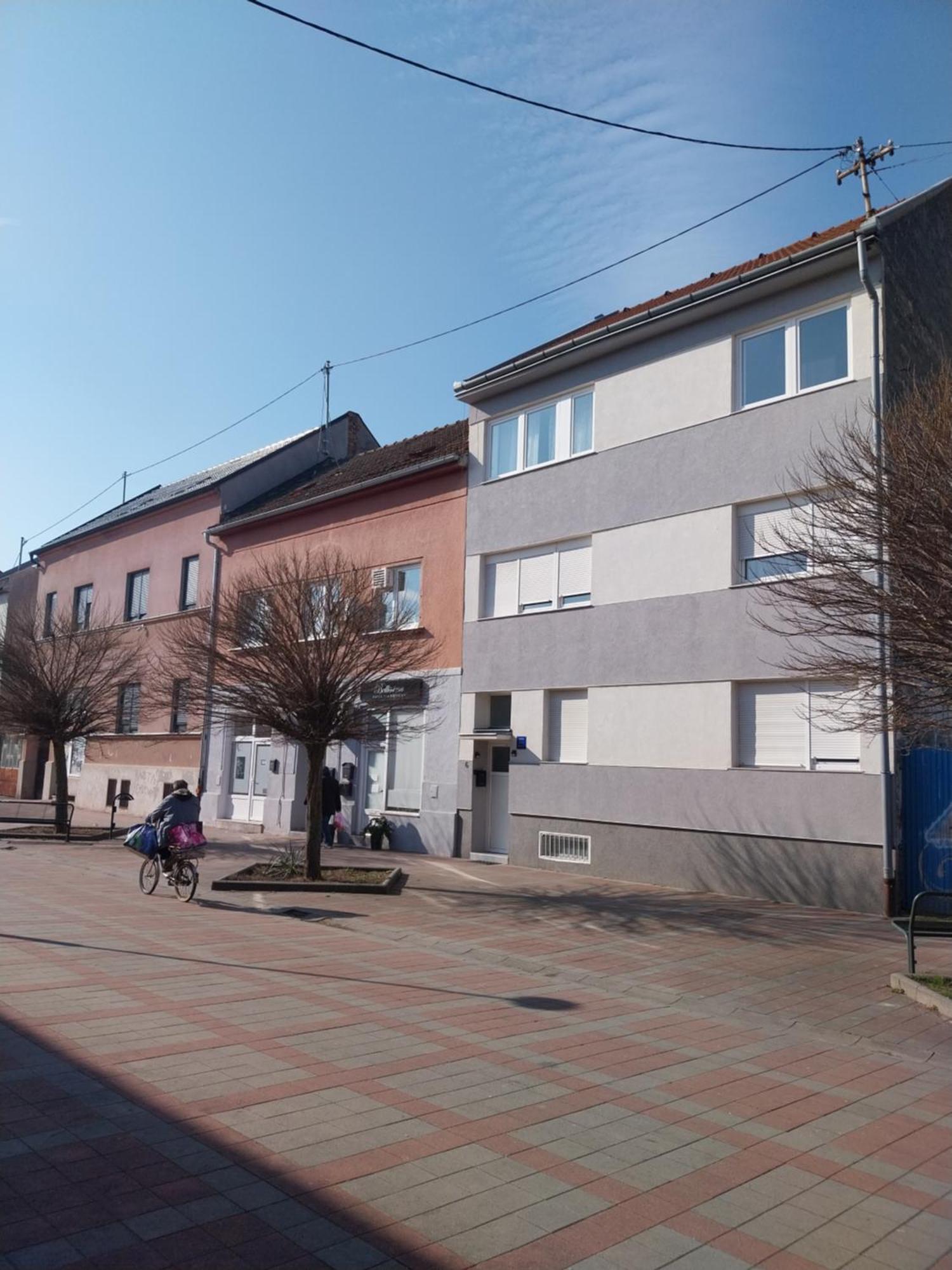 Apartman Bloom Osijek Eksteriør billede