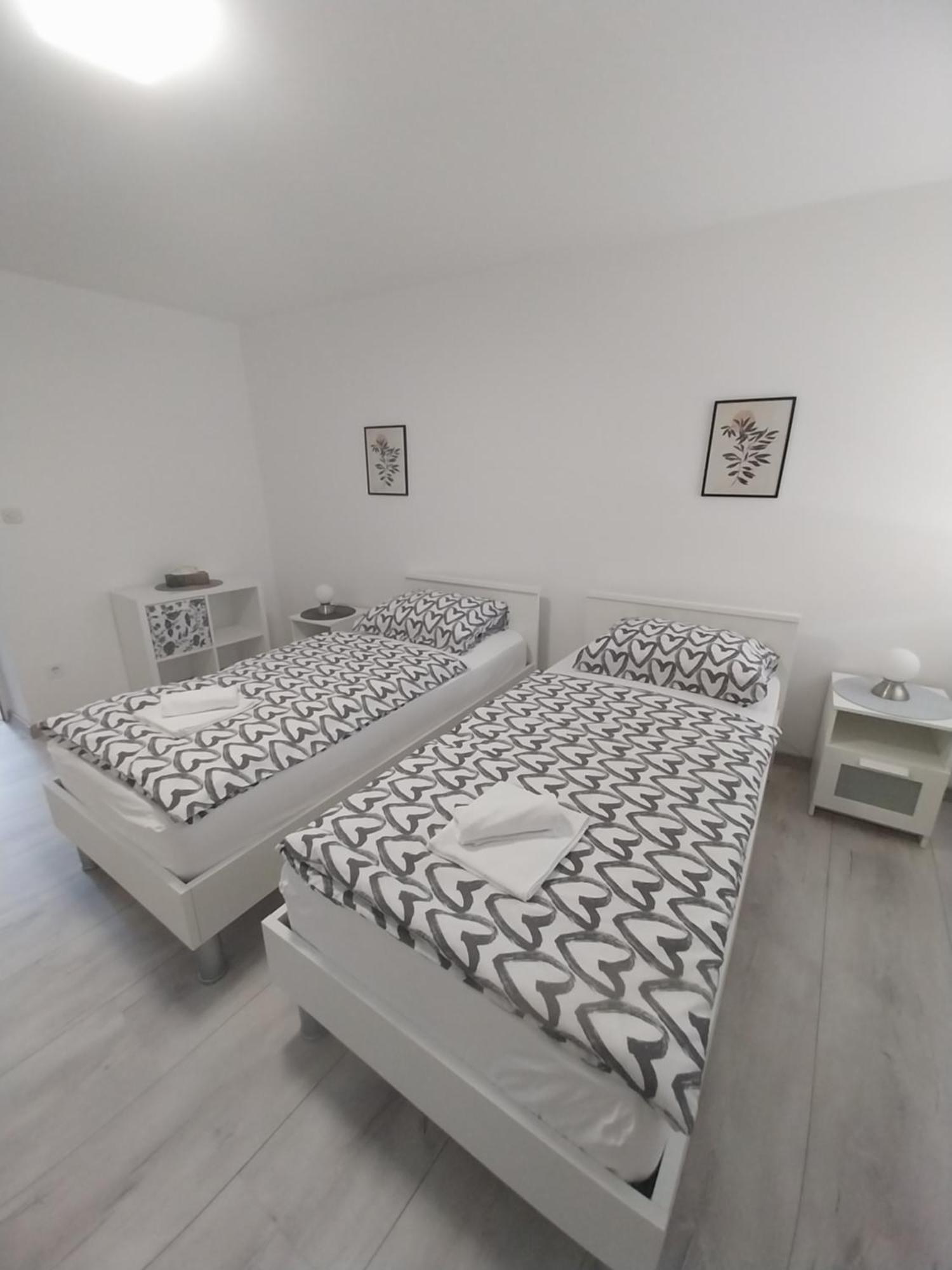Apartman Bloom Osijek Eksteriør billede