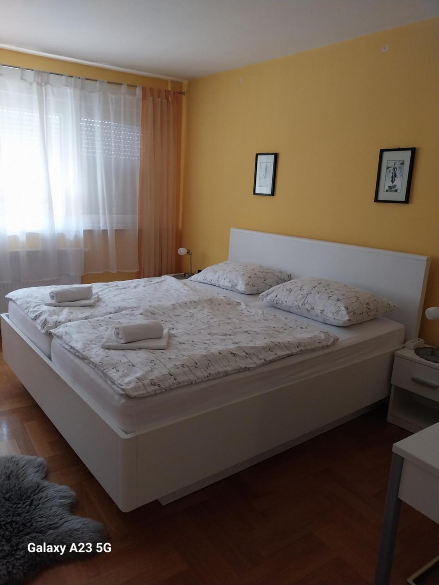Apartman Bloom Osijek Eksteriør billede