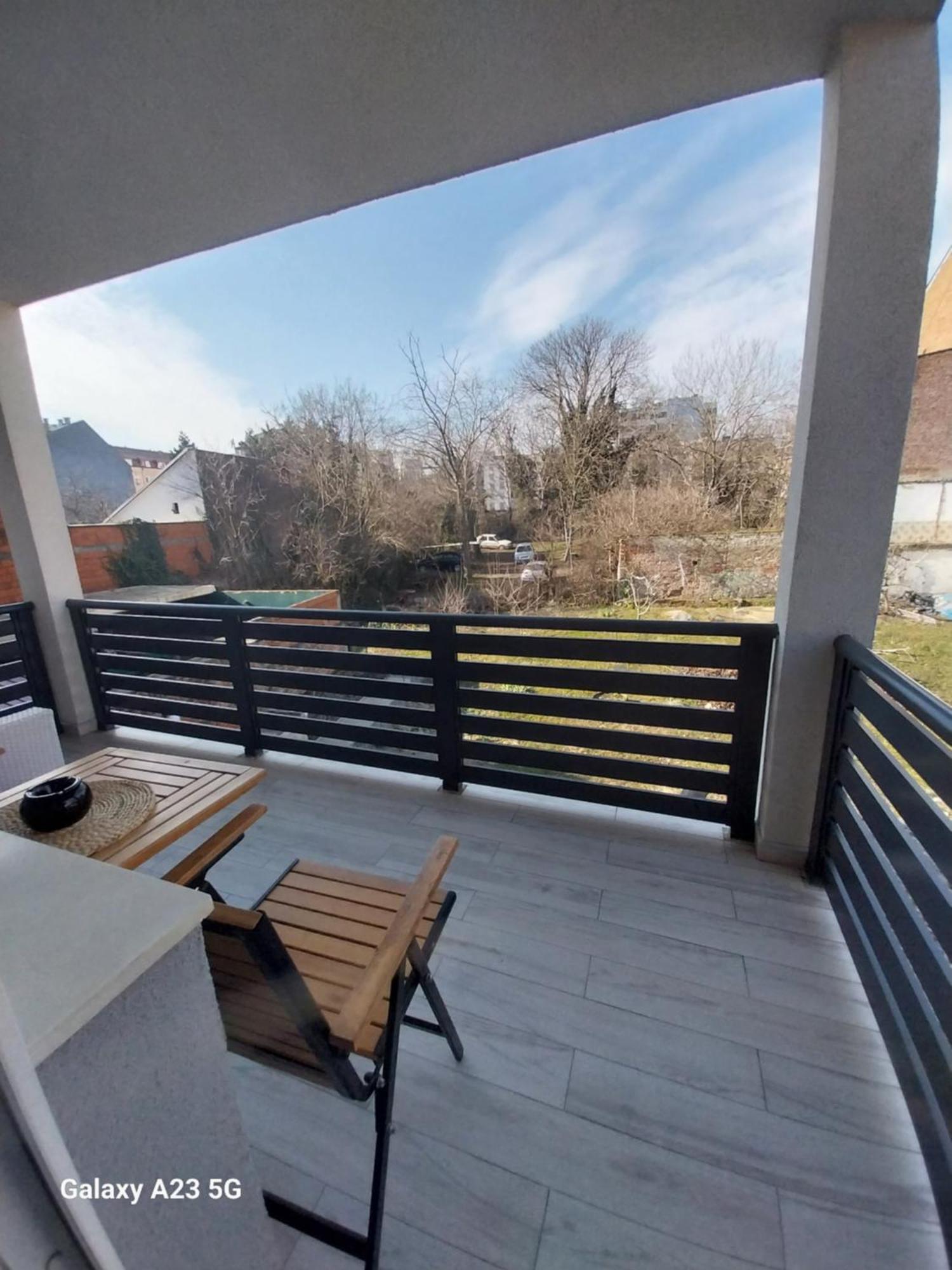 Apartman Bloom Osijek Eksteriør billede